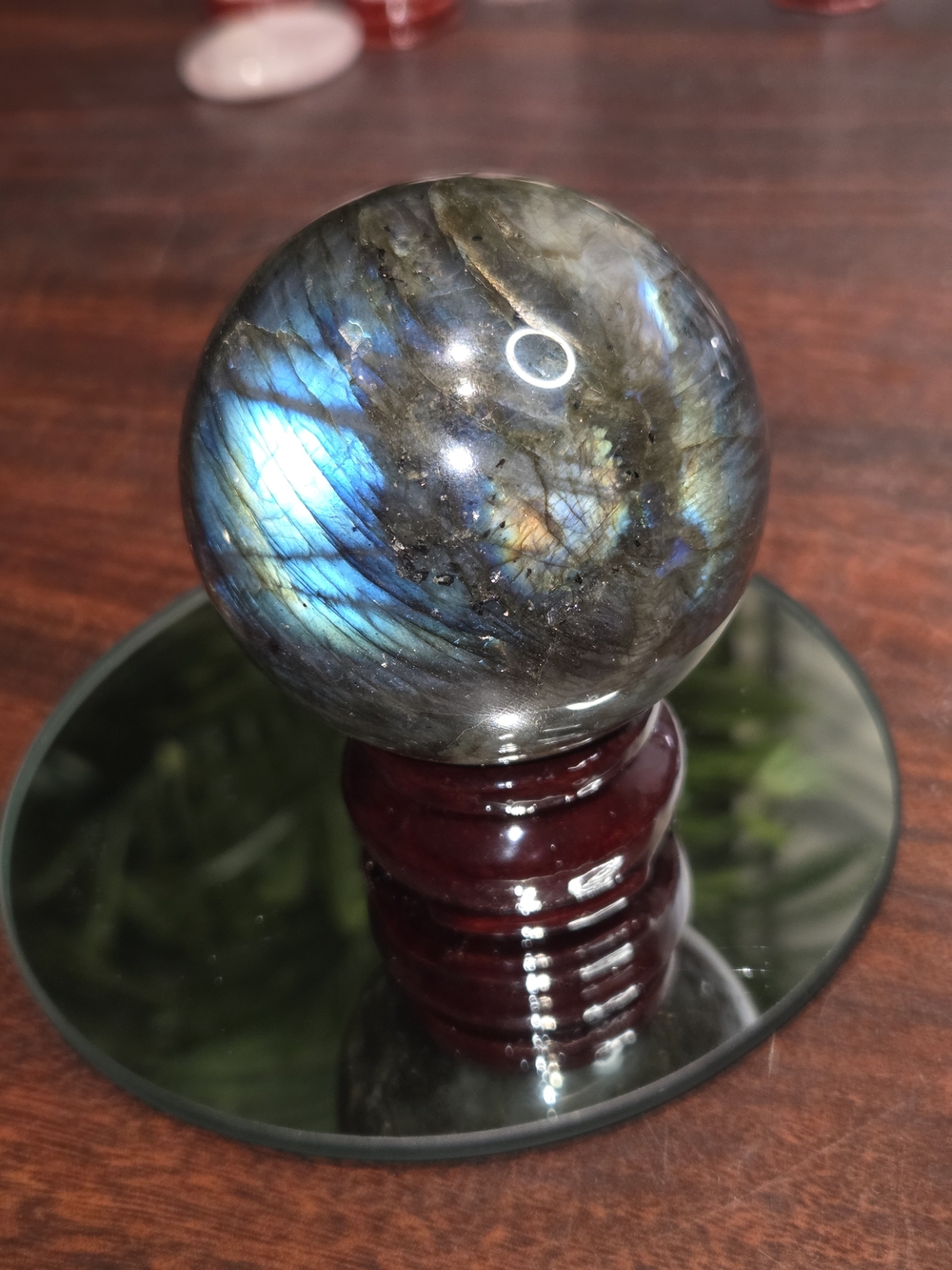 Flashy Labradorite Sphere - Picture 16 of 16